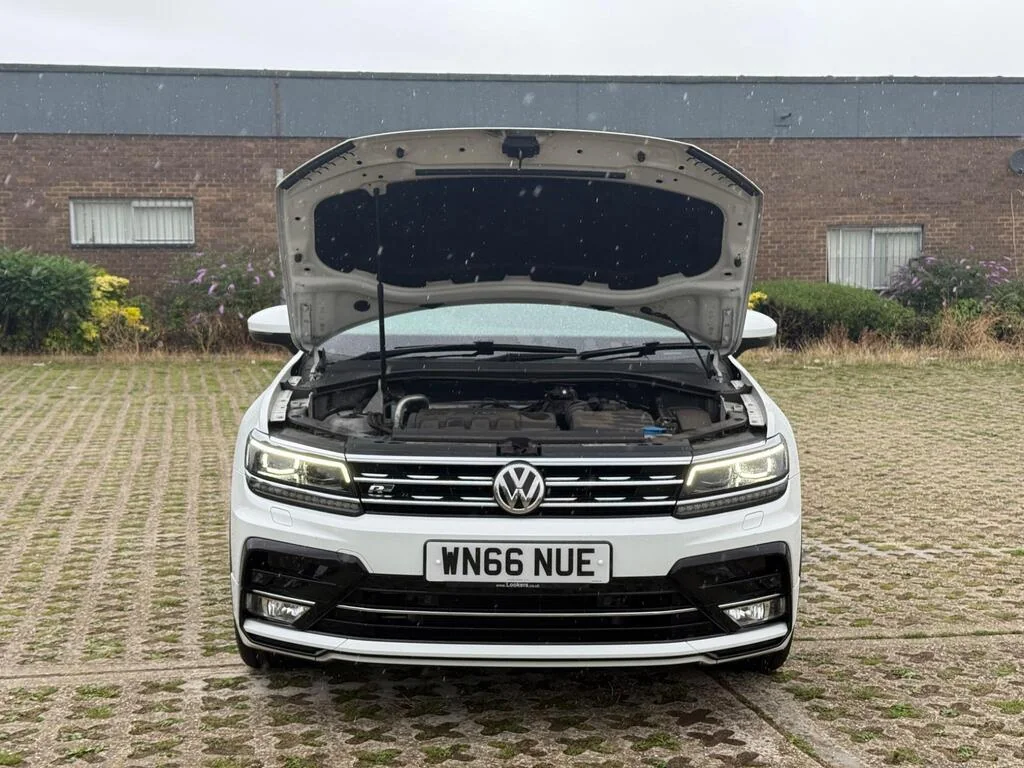 2016 Volkswagen Tiguan R-Line DSG 4Motion photo 15